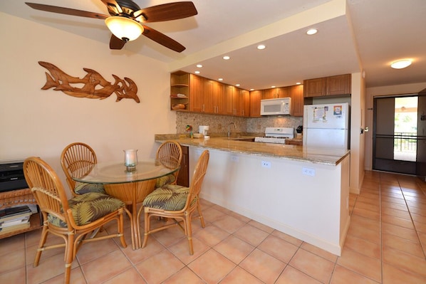 Dining room / kitchen