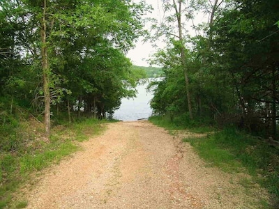 Hamley-Lakefront Retreat is Located on 145 Peaceful Acres w/swim deck