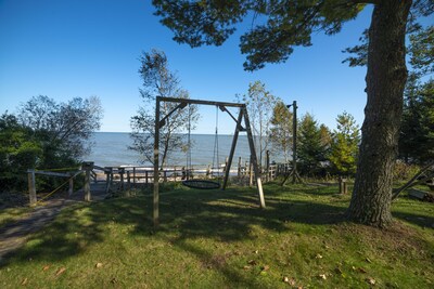 Lake Michigan Shore - 160 Feet of lakeshore-Sleeps 12