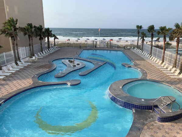 Lazy River Pool on Beach. Beach access from Pool.