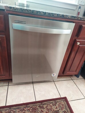 Dishwasher 