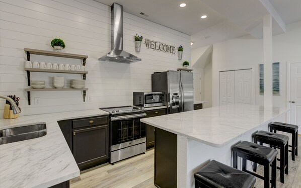 Amazing kitchen you need to spend time in!