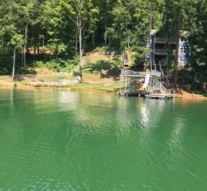 Lago