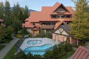 Alpine style in a lush setting