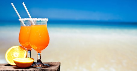 SUN SEA SAND