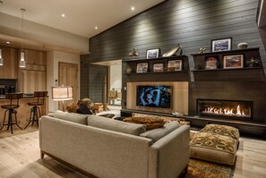 Entertain your family in one large area