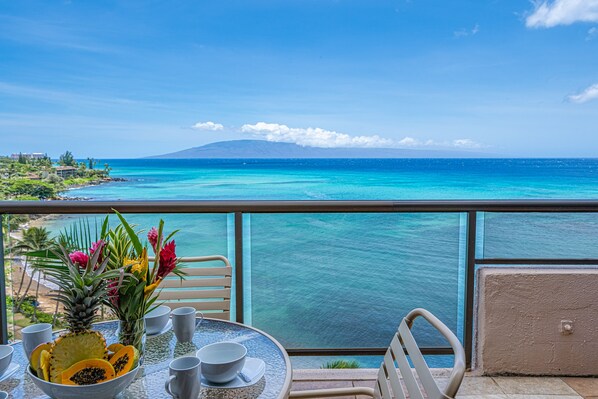 Our penthouse is right on the ocean with direct on views of Lanai and Molokai!