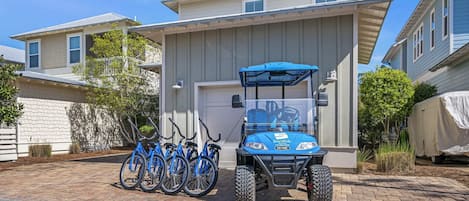 6 Seater Golf Cart & 4 Bikes!