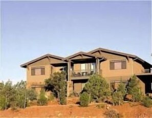 Welcome to Sedona! In The Heart Of Red Rock Country!