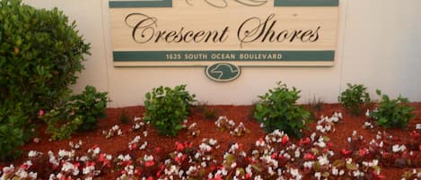 CRESCENT SHORES