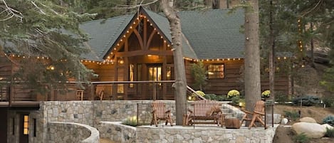 Ponderosa (Main Lodge)