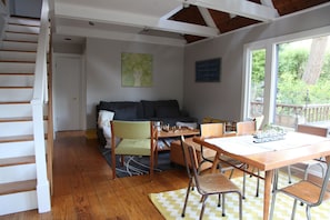 Lovely natural light into open living and dining space