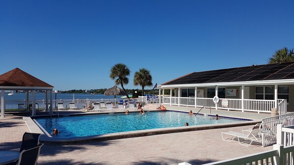 Community pool by the Bay with hot tub & rec center