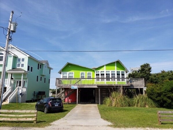 Located on mile marker 71 on route12, covered parking under the main cottage.