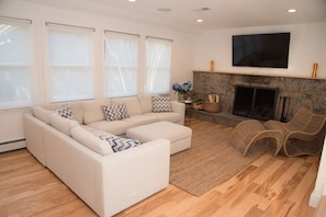Den, Fireplace, 65" Smart TV