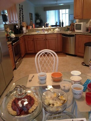 Eat in kitchen
