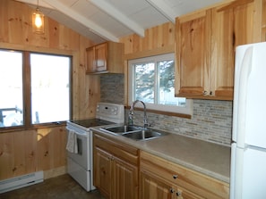 New pine kitchen with lakeviews