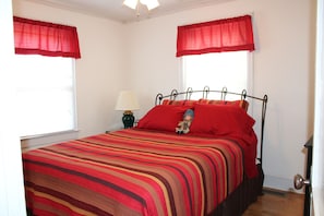 Bedroom with Queen Size Bed and Two Dressers