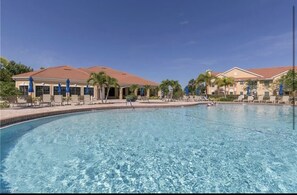 Heated Infinity Pool