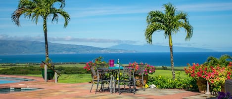 panoramic ocean views; island of Molokai in the far distance