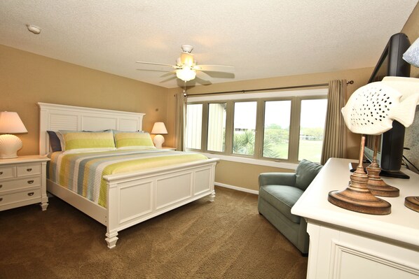 MBR has king bed, premium mattresses, 600+ count bedding