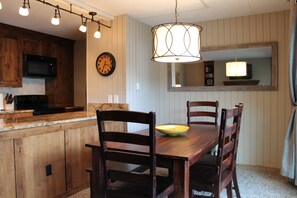 Dining table for family/group dinners.