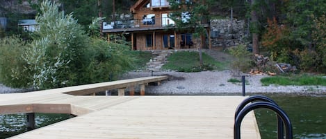 Your cabin is only steps away from beautiful Okanagan Lake!