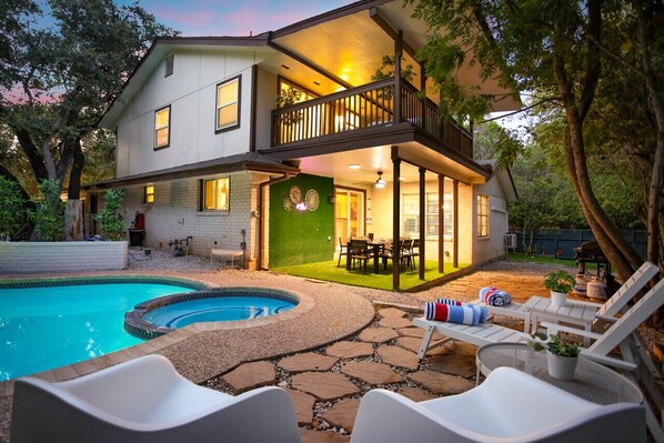 Pool and hot tub