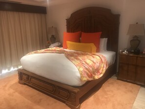 each 4BR has two master suites w King beds
