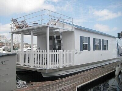 Beautiful Houseboat In Downtown Providence - Heated!!!