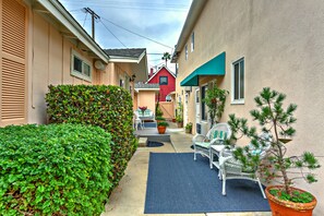 Front courtyard.