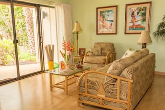 Ke Nani Kai 132 - Spacious 2 BR/2 BA Relaxing Molokai Island Retreat