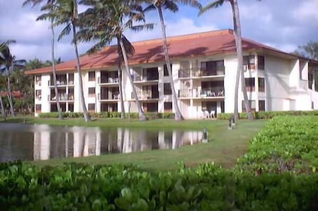 My unit is the furthest to the right on the 2nd floor! I will retire here :)