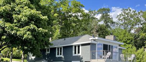 4 Bed, 2 Bath Boathouse. Reserve early books out quickly!