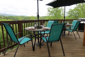 Enjoy your meals on the deck with views of Shenandoah river and Skyline drive