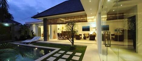 Cozy Modern Villa in Seminyak 4BR