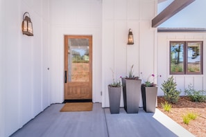 Entrance to Vineyard Cottage
