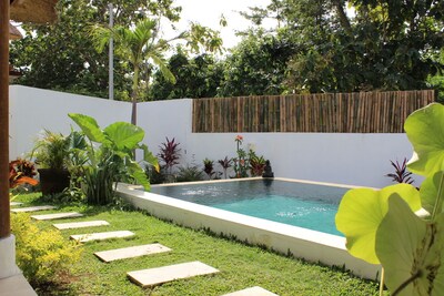 Charming villa with 2 bedrooms, Ungasan 