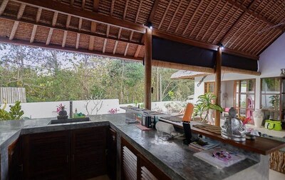 Charming villa with 2 bedrooms, Ungasan 