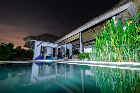 Charming villa with 2 bedrooms, Ungasan 
