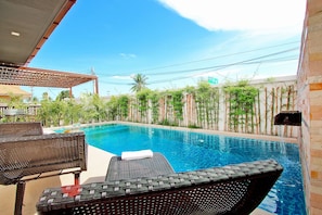 Family Suit 3 Bedroom With Private Pool