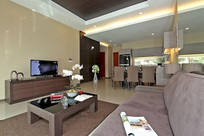 Double Pool 4 Bedroom Villa B29-30