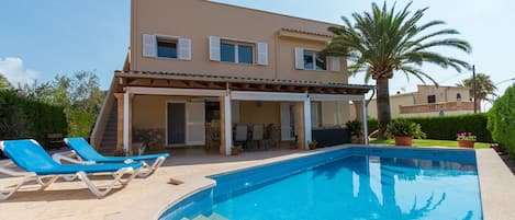 ALZINA House for 9 with pool in Cala Millor