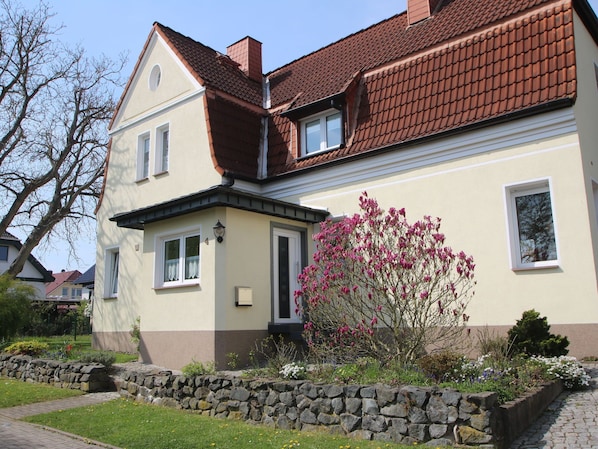 Extérieur maison de vacances [été]