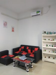'Your Home 02' beside BCS Shopping Mall 6-10paxs . Lots of Amenities