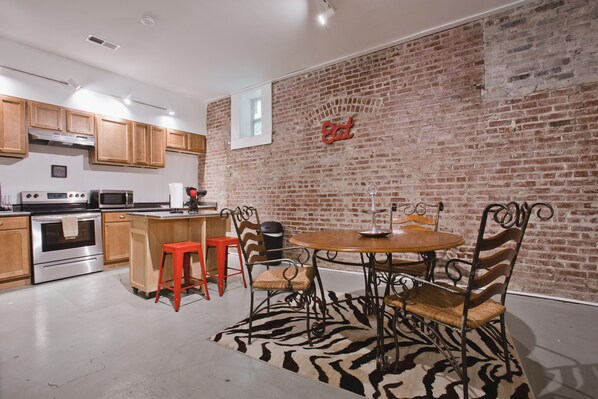 Private kitchen