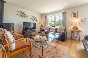 Sea Holly Cottage: Sitting room