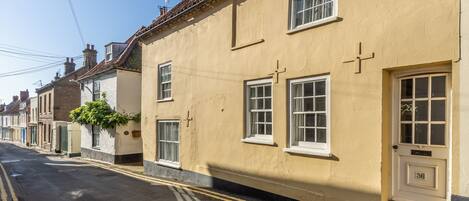 36 High Street, Wells-next-the-Sea: Front elevation