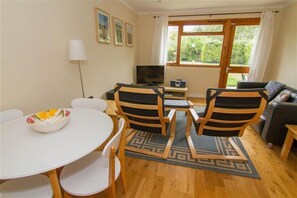 Ground floor: Bright Sitting room has good views to the garden