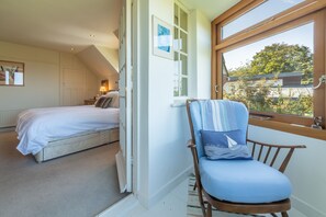 The Cove, Old Hunstanton: The lovely balcony leads from the master bedroom and bedroom two